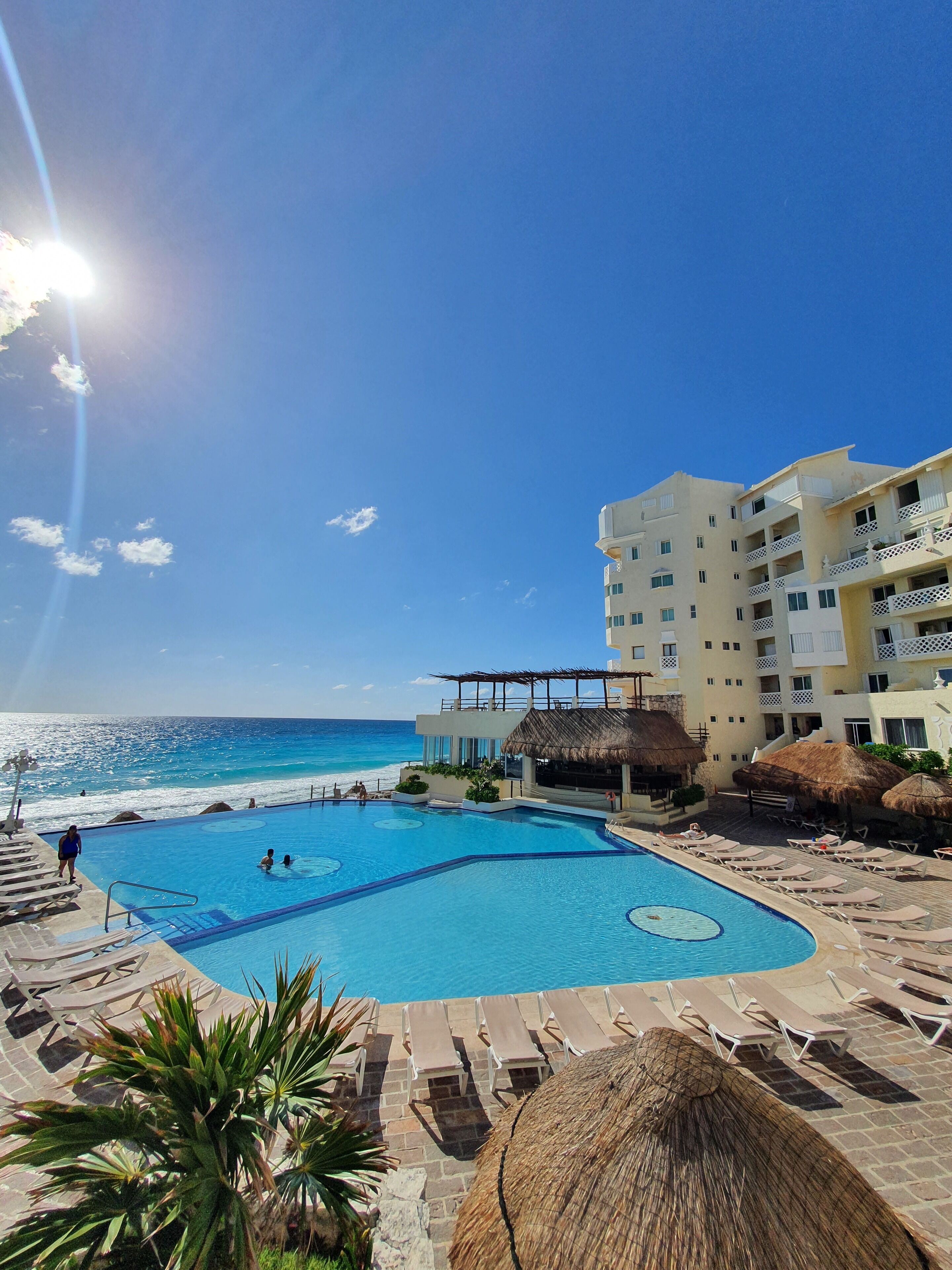 Standard Studio, 2 Double Beds, Non Smoking, Sea View | Beach/ocean view