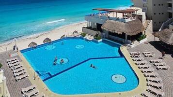 Edredones de plumas, tabla de planchar con plancha, wifi gratis