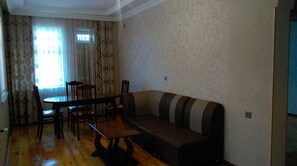 TV - Transfer and daily taxi to city center. (Baku)