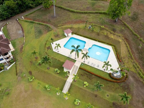 Jardin privé, belle 1 chambre 1 salle de bain avec golf gratuit pour deux personnes