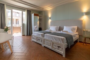 Superior dubbelrum eller tvåbäddsrum - 2 enkelsängar - icke-rökare - havsutsikt | Sängtillbehör av högsta kvalitet och minibar