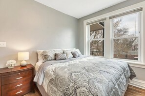 2 bedrooms, in-room safe, iron/ironing board, free WiFi