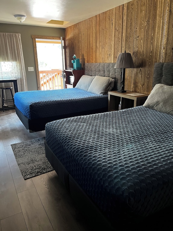 Parkway Yellowstone Guest House Room #2 - Missoula, MT