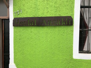 Façade de lâhĂ©bergement