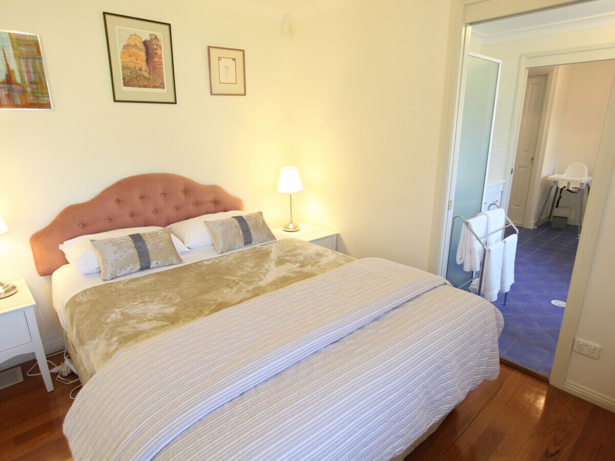 Location of wine country in the central Hunter Valley — image 6