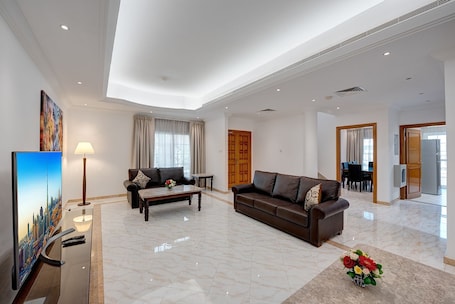 Villa, 4 Bedrooms | Living room | Flat-screen TV