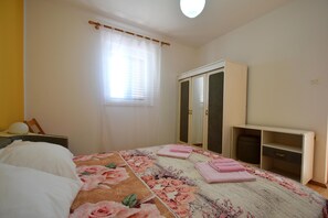 Room - Three Bedroom Apartment Pinezic (Krk)