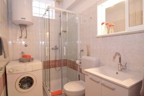 Hair dryer, towels