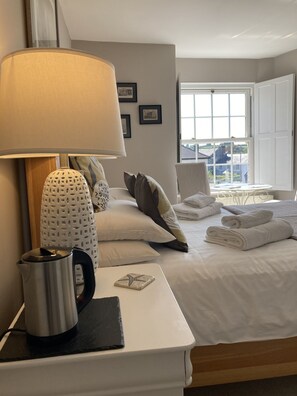 Superior Double Room, Ensuite (Baileys) - Old Temperance House (Helston)