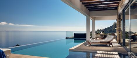 Luxury Villa, 4 Bedrooms, Private Pool, Sea View (Plumage) | Private pool