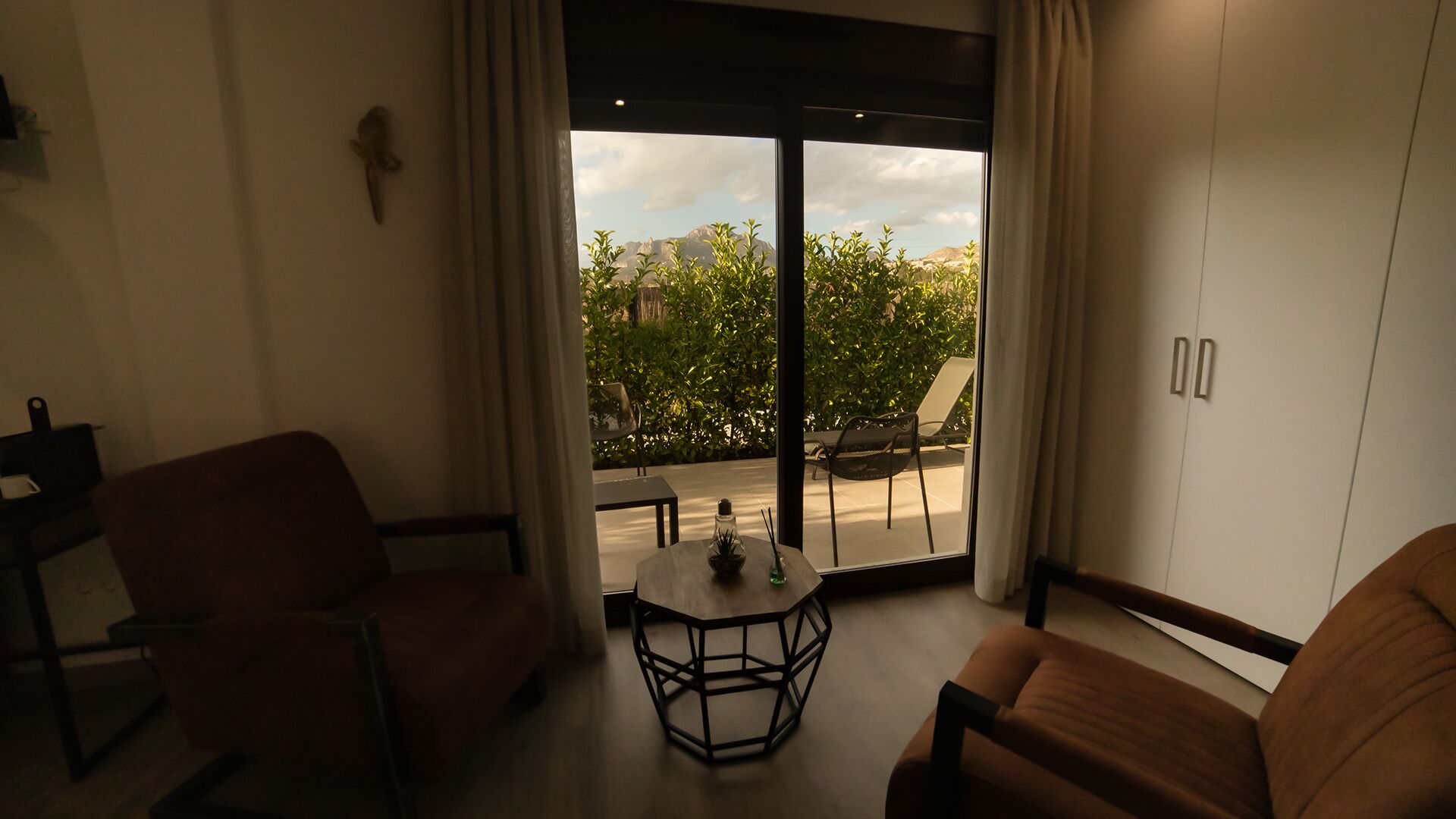 Standard Double Room (Cabernet) | Minibar, in-room safe, individually decorated, individually furnished