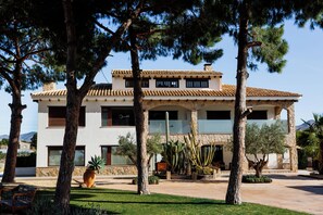 Fachada da propriedade