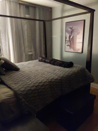 A private work live ADU Queen Suite offered in Northridge 