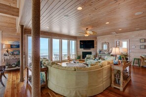 Smart TV, fireplace, DVD player, books