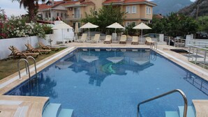 Outdoor pool - Dalyan Manuela Apartments (Ortaca)