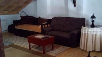 TV, fireplace, stereo