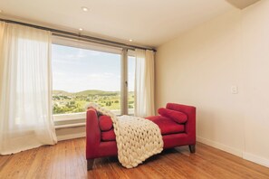 Chambre Double Premium, 1 grand lit, vue golf