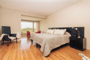 Chambre Double Premium, 1 grand lit, vue golf