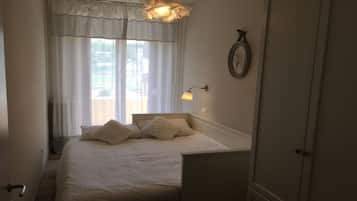 2 habitaciones, tabla de planchar con plancha, wifi y ropa de cama