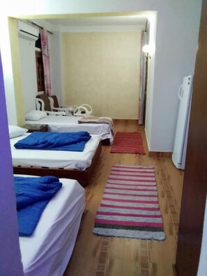 Minibar, rideaux occultants, chambres insonorisées, Wi-Fi gratuit