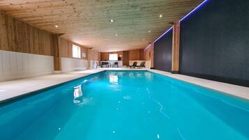 室内游泳池,恒温泳池