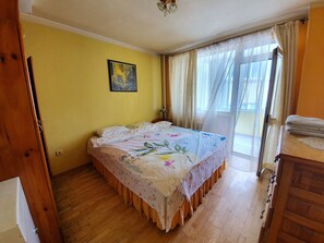 2 bedrooms