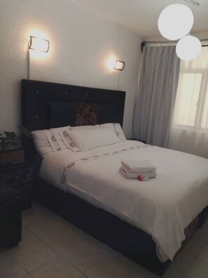 2 Schlafzimmer, Bügeleisen/Bügelbrett, Internetzugang, Bettwäsche