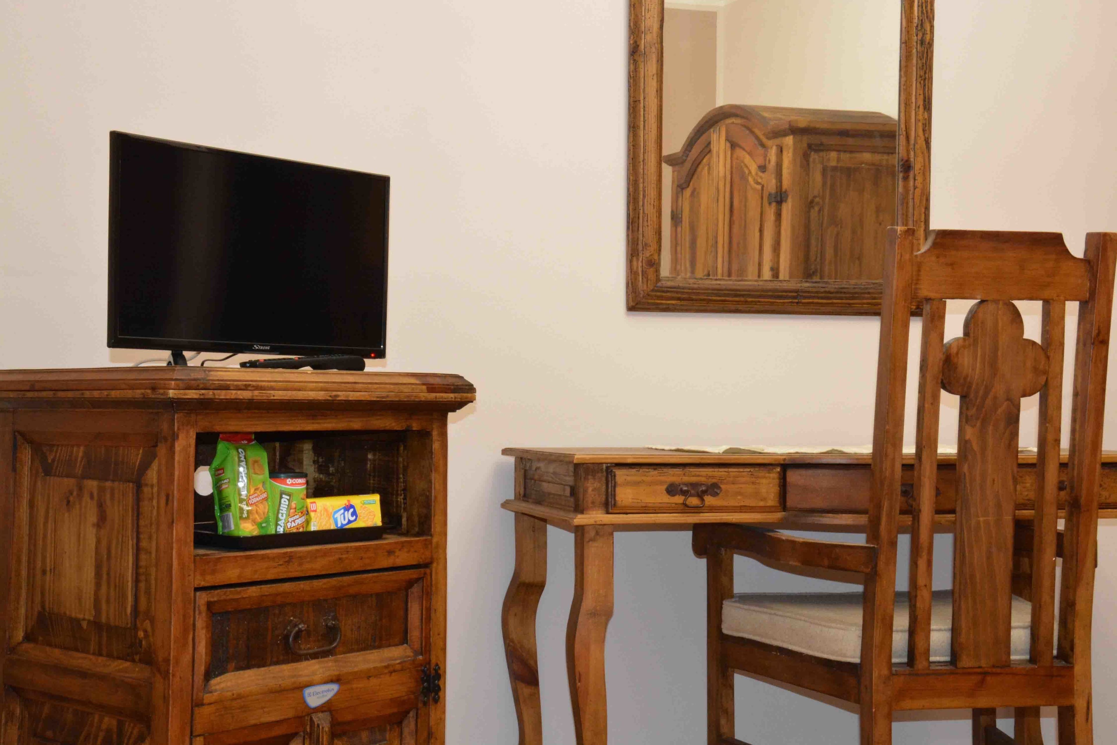 premium bedding, in-room safe, individually decorated