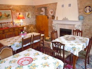 Daily buffet breakfast (EUR 3 per person)