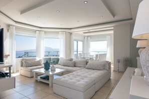 Smart-TV, peis, videospill og fotballspill