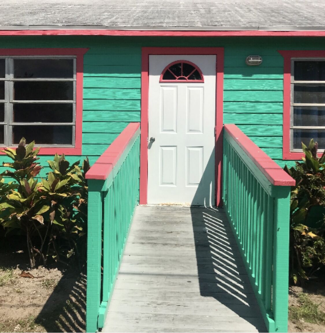 Sundown is a newly remodeled 2 bed 1 bath cottage .