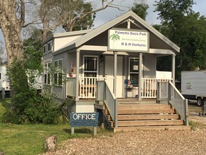 Exterior - Palmetto Oasis RV Resort (Sweeny)