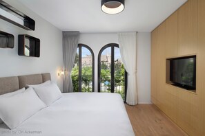 4 bedrooms, in-room safe, desk, iron/ironing board - ⚜DAVID'S VILLAGE  BOUTIQUE HOUSE  -  FREE CONCIERGE SERVICE ⚜! (Jerusalem)