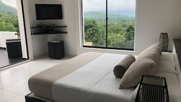 6 bedrooms, free WiFi