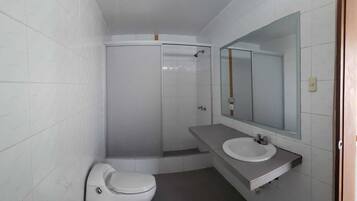 Saippua, sampoo, vessapaperi