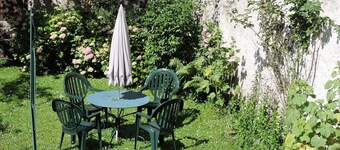 Independent apartment in house in beautiful stone