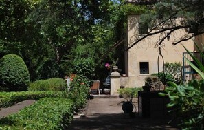 Property grounds - Bed & Breakfast on the slopes of Etna (Trecastagni)