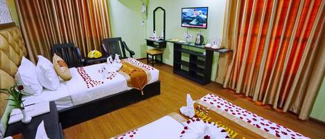 Superior Double or Twin Room | Minibar, in-room safe, desk, free WiFi
