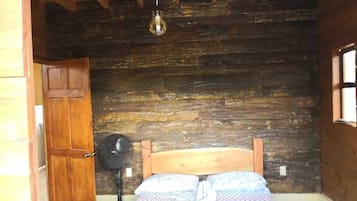 2 makuuhuonetta, ilmainen Wi-Fi, vuodevaatteet