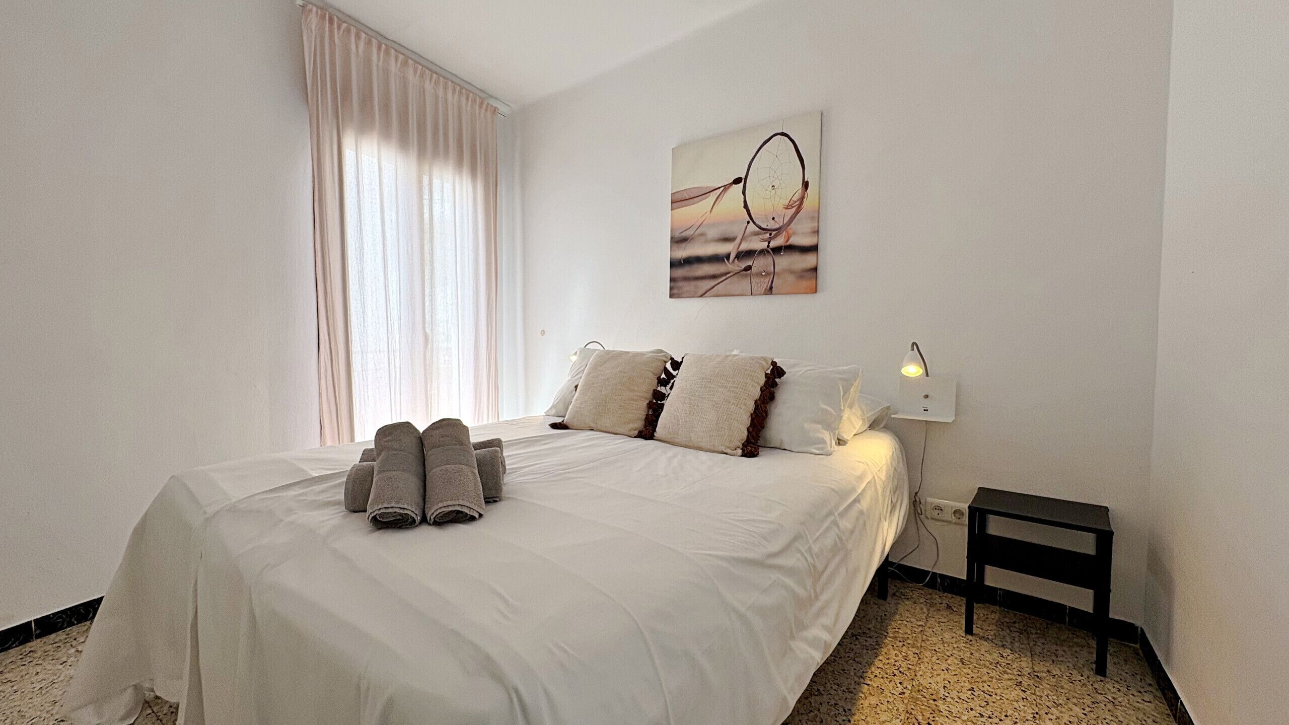 2 chambres, fer et planche à repasser, Wi-Fi gratuit, draps fournis
