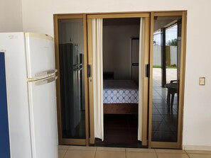2 quartos, ferros/tábuas de passar roupa, Wi-Fi, roupa de cama