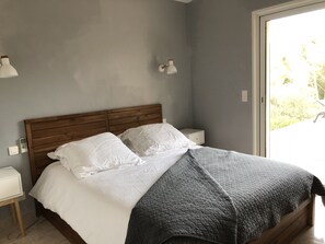 3 عدّة غرف نوم ومكواة/لوح كي وواي فاي مجانًا وملاءات أسرّة