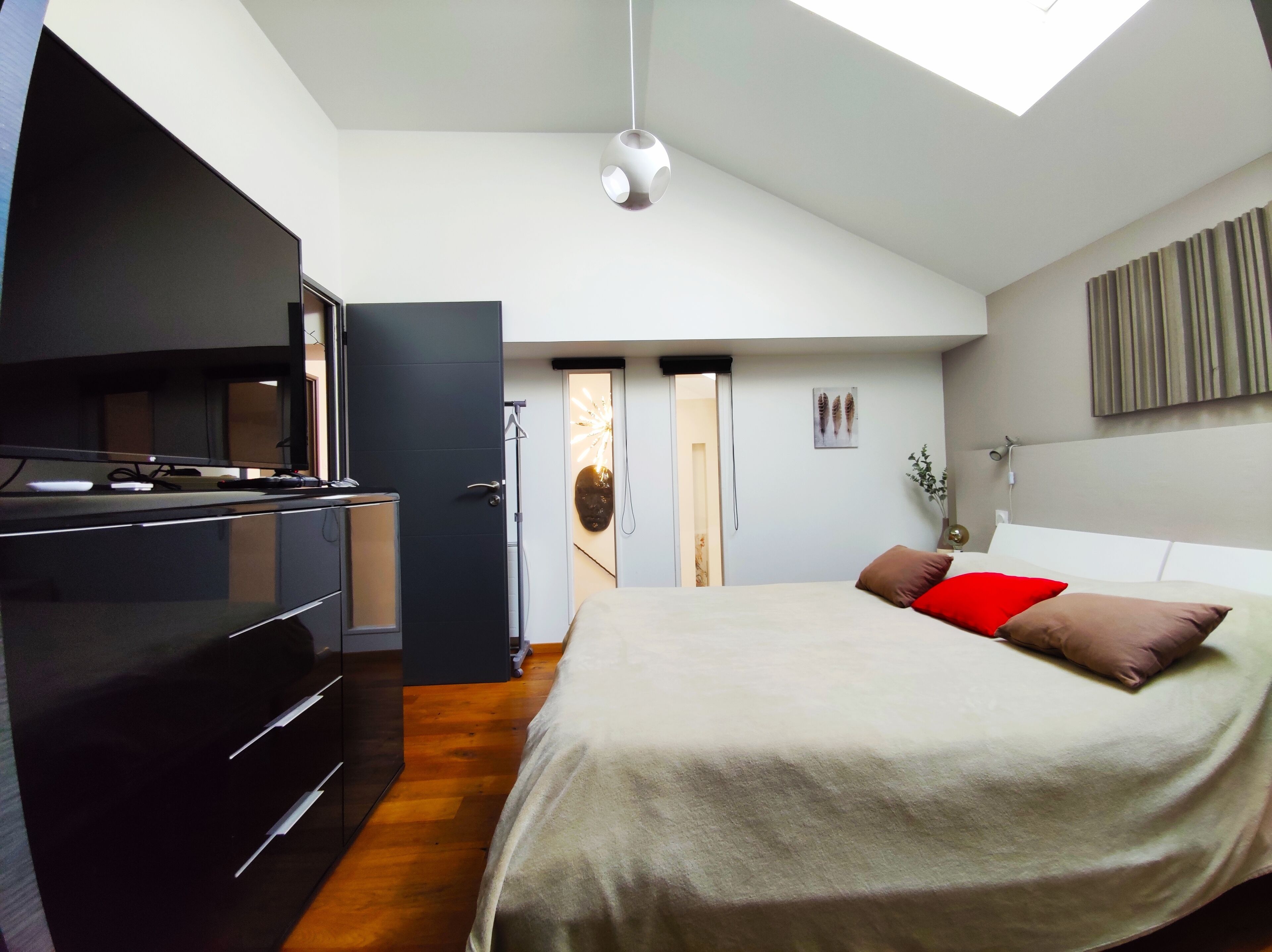 3 室のベッドルーム、防音設備、アイロン / アイロン台、旅行用ベビーベッド