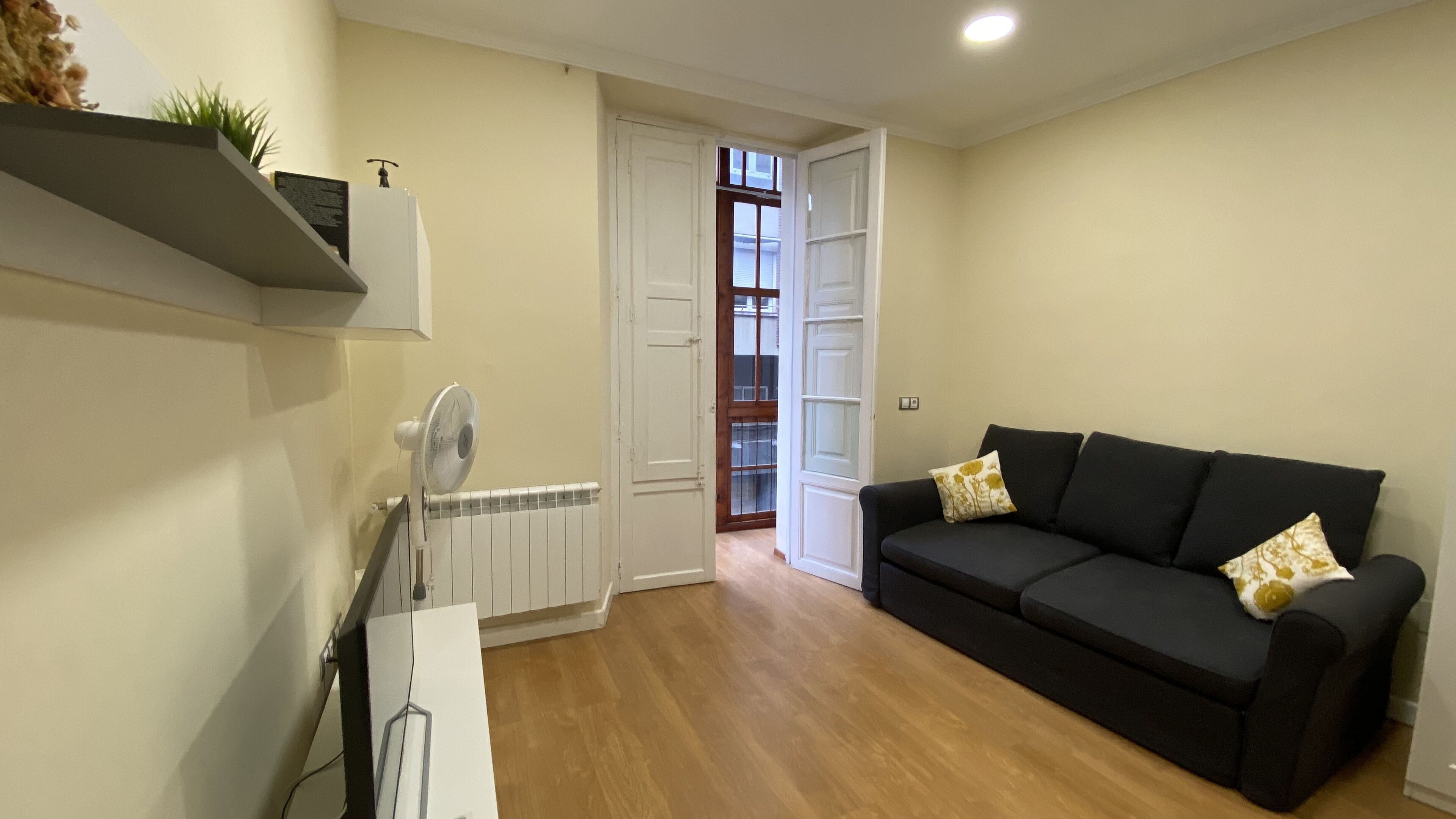 Habitación doble superior | Sistema de insonorización, tabla de planchar con plancha, wifi gratis