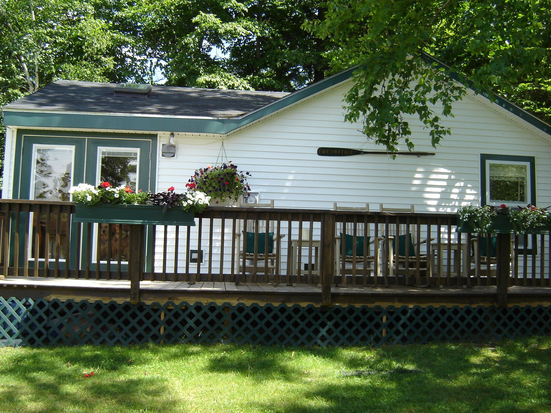Winnipesaukee Waterfront Cottage, Gilford, NH