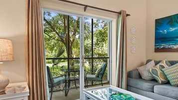 Smart TV, DVD player, foosball, table tennis