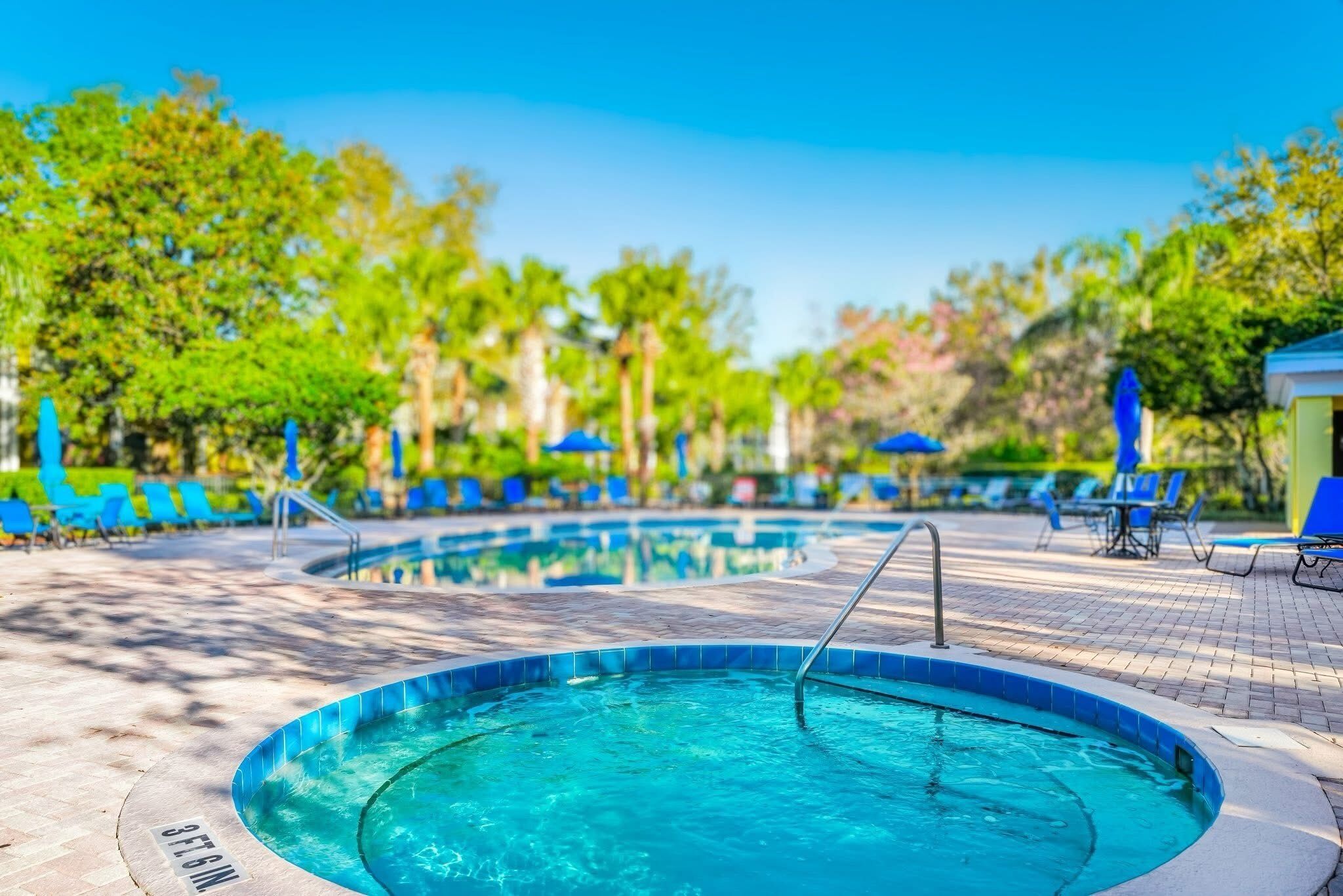 Piscine extérieure, piscine chauffée