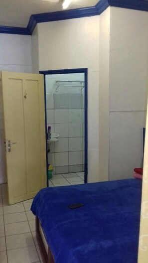 Minibar, blackout curtains, iron/ironing board, free WiFi - Hotel Tyche (Nieuw Nickerie)