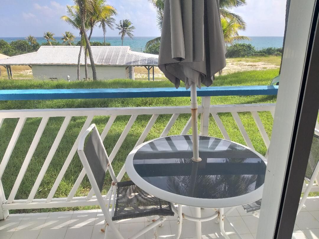 Studio Deluxe, salle de bains privée ("Crystaline") | Vue depuis le balcon