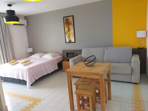 Studio Deluxe, salle de bains privée ("Crystaline") | Restauration